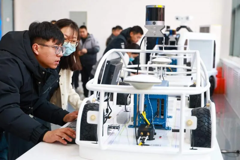 北京电子科技职业学院 · Apollo 杯赛项